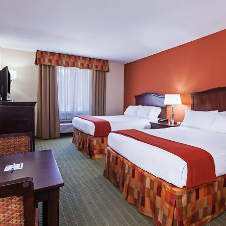 Holiday Inn Express Hotel & Suites Henderson - Traffic Star By Ihg Dış mekan fotoğraf