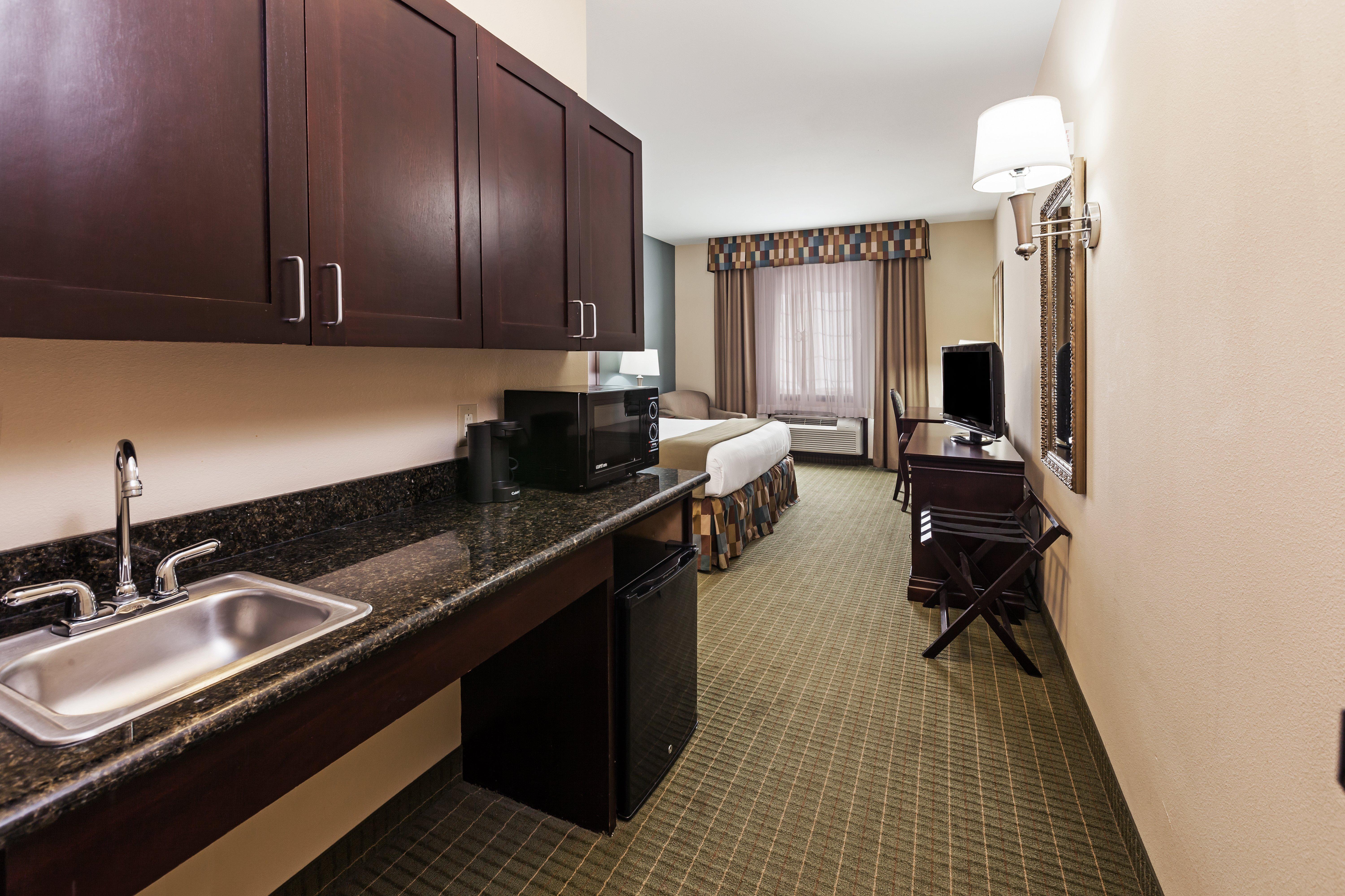 Holiday Inn Express Hotel & Suites Henderson - Traffic Star By Ihg Dış mekan fotoğraf