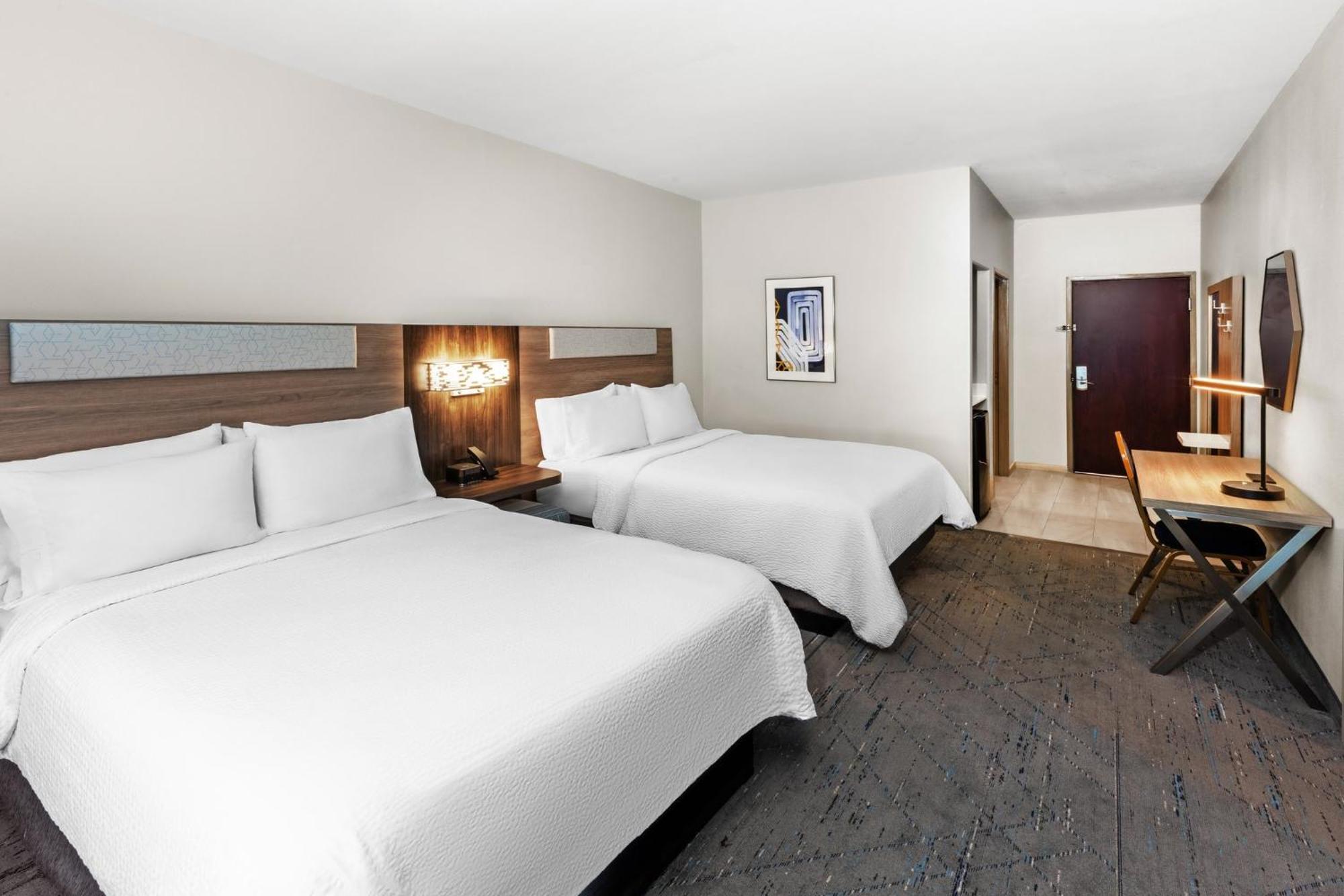 Holiday Inn Express Hotel & Suites Henderson - Traffic Star By Ihg Dış mekan fotoğraf