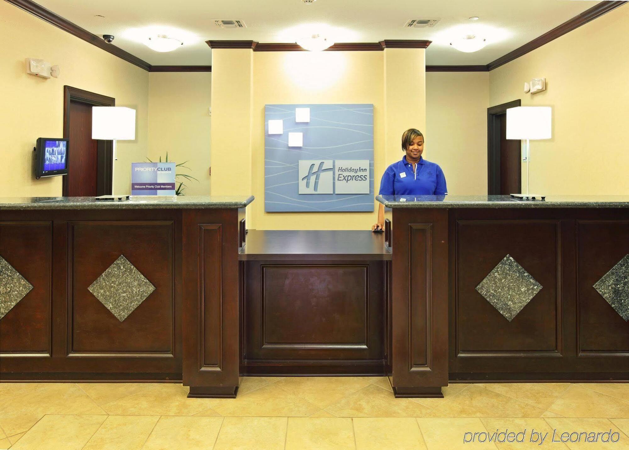 Holiday Inn Express Hotel & Suites Henderson - Traffic Star By Ihg Dış mekan fotoğraf
